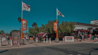 San Diego 'nun eski şehir tarihi parkının girişi. San Diego, Kaliforniya 'daki en eski yerleşim yeridir.