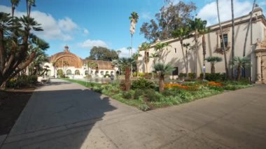 Botanik Binası, ABD 'nin San Diego kentindeki Balboa Park' ta bulunan tarihi bir binadır. Dünyanın en büyük lath yapılarından biri olmaya devam ediyor..