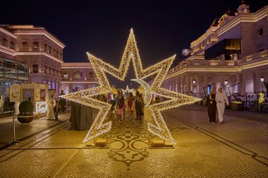 Katara kültür köyü, Doha, Katar-15 Mart 2025: 21 High Street, Ramazan ve Gargee 'an ayları boyunca Katara' da klimalı açık hava sahası (Arapça:), bazen Gerga 'oon olarak yazılır. 