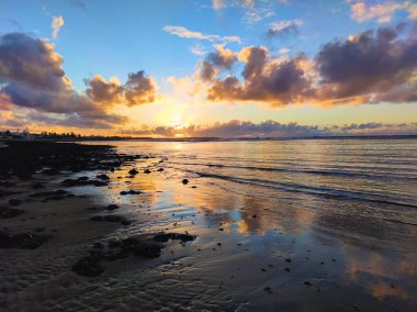Günbatımı Huzuru: Fas Atlantik Okyanusu Günbatımı