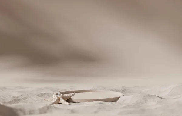 Visualizzazione Podio Sfondo Beige Shell Stella Marina Naturale Nella Sabbia — Foto Stock