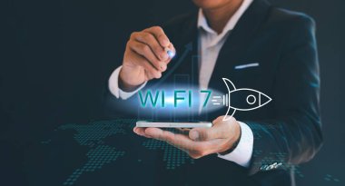 Wi fi-7, yakın gelecekte piyasaya sürülecek olan Wi-Fi 'nin temeli ve üç tam fonksiyonel frekans bandıyla çalışıyor..