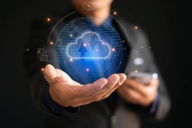 Bulut depolama kavramı ve dijital veri transferi, çevrimiçi belge veritabanı teknolojisinin senkronizasyonu