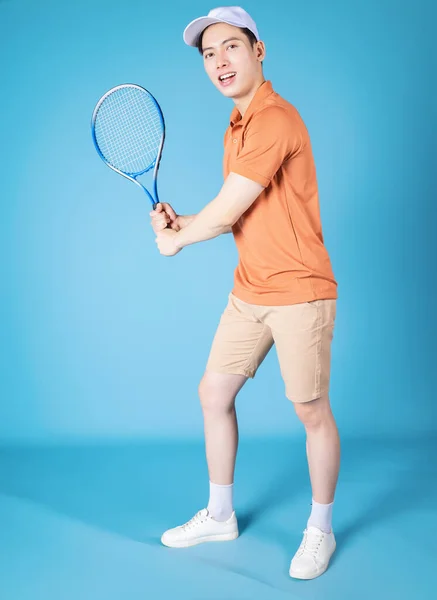 Imagem Jovem Homem Asiático Segurando Raquete Tênis — Fotografia de Stock