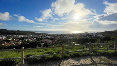 Vila Praia de Ancora 'nın dağdan görünen manzarası