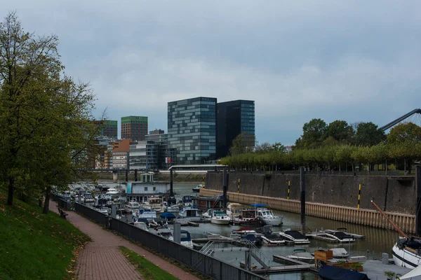 Muelle Con Barcos Düsseldorf — Foto de Stock