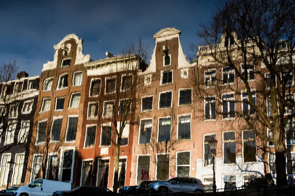 Case Sul Canale Della Città Amsterdam — Foto Stock