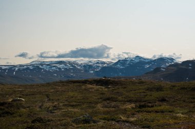 Karlı Dağlarla Jotunheimen Manzarası
