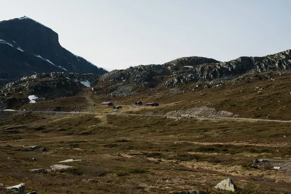 Karlı Dağlarla Jotunheimen Manzarası