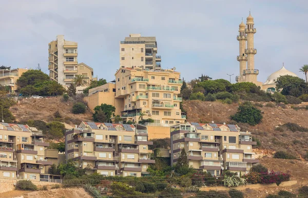 Budynki Mieszkalne Zboczu Góry Hajfie Izraelu — Zdjęcie stockowe