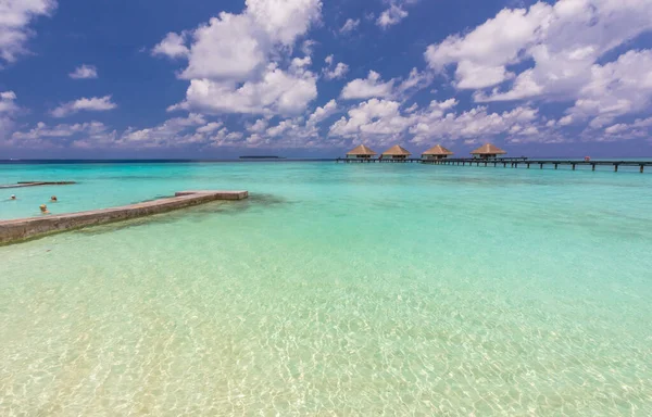 Villas Uma Das Ilhas Nas Maldivas — Fotografia de Stock