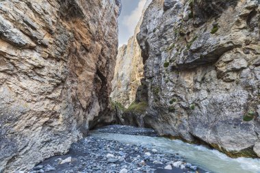 fırtınalı dağ nehir Güz