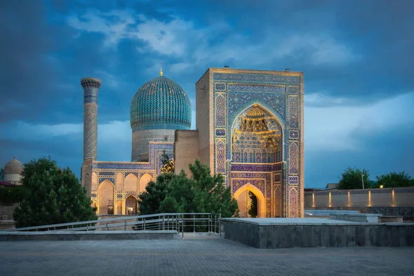 位于乌兹别克斯坦撒马尔罕的亚洲征服者Temur 又称Tamerlane 的古尔 阿米尔陵墓建筑群 — 图库照片