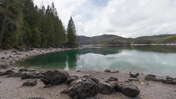 Эйбзее Горное Озеро Бавария Германия Недалеко Гарден Партенкирхена — стоковое видео
