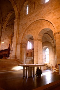 Lund Katedrali iç mimarisi Lunds Domkyrka İsveç Skane 2025 Lüteryen Kilisesi. Yüksek kalite fotoğraf