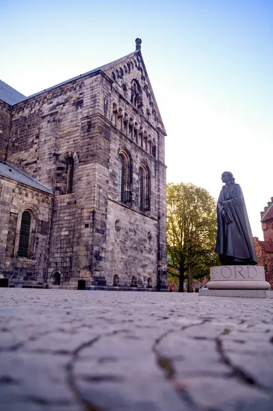 Lund Katedrali Lunds Domkyrka İsveç Skane 2025 Lüteryen Kilisesi. Yüksek kalite fotoğraf
