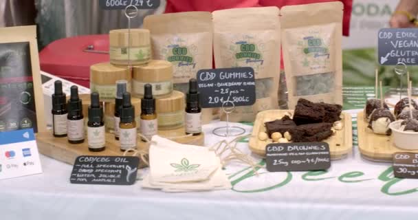 Commonly Consumed Cbd Edible Gummy Cookies Stand Natural Hemp Products — Vídeos de Stock