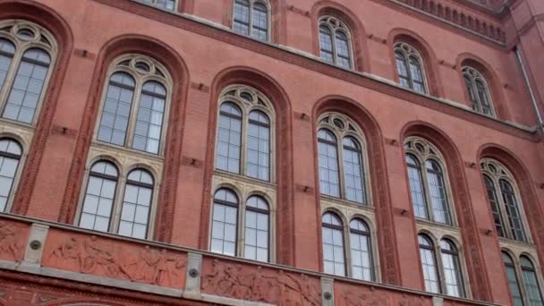 Facade Old Building High Windows Square Glass Windows Burgundy Color — Stockvideo