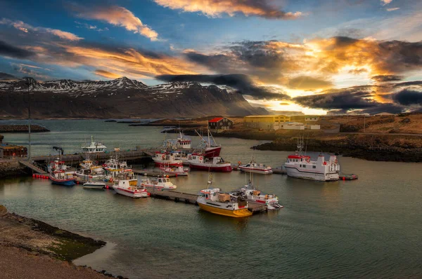 Djpivogur Uma Cidade Islândia Localizada Região Austurland Está Localizado Município — Fotografia de Stock