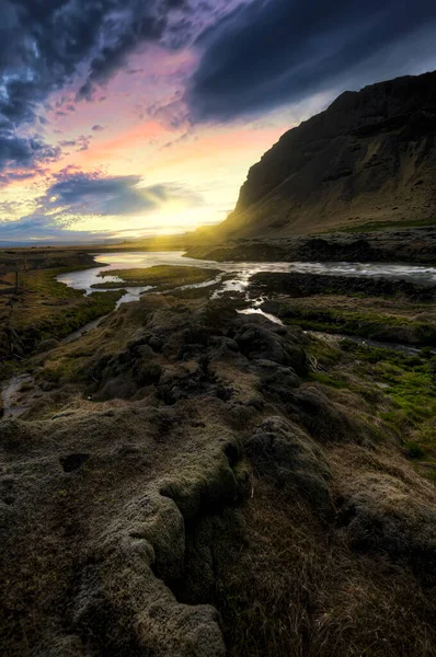 Fosslar Ποταμού Και Καταρράκτη Βρίσκονται Στη Νότια Ισλανδία — Φωτογραφία Αρχείου