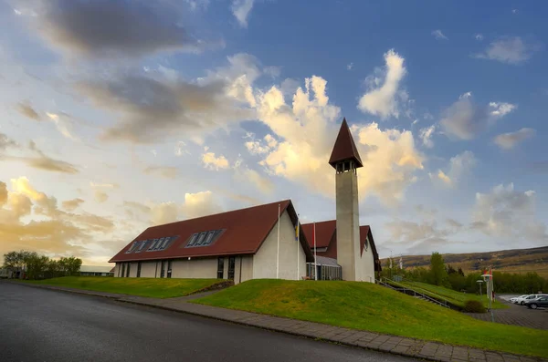冰岛美丽的Reykholtskirkja村 — 图库照片