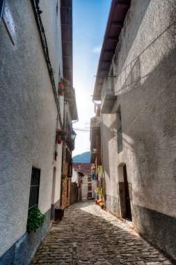 Ans, İspanya 'nın Aragn özerk bölgesinde, Huesca eyaletine bağlı belediyesi. Jacetania bölgesine ait..