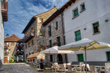 Ans, İspanya 'nın Aragn özerk bölgesinde, Huesca eyaletine bağlı belediyesi. Jacetania bölgesine ait..