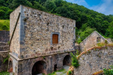 Kraliyet Silah ve Mühimmat Fabrikası 1784 yılında İspanya Kralı III. Charles 'ın emriyle Orbaizeta belediyesinde kurulmuş bir kraliyet fabrikasıdır..