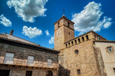Canal de Berdn İspanya 'nın Huesca ilinin Jaca ilçesine bağlı Berdn ilinde bulunan bir belediyedir. Aragon özerk toplumundaki Jacetania bölgesine aittir.
