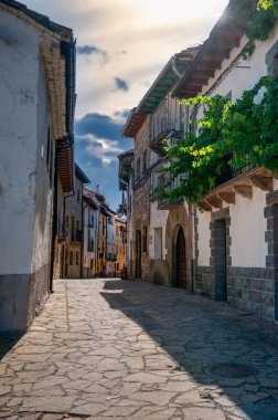 Canal de Berdn İspanya 'nın Huesca ilinin Jaca ilçesine bağlı Berdn ilinde bulunan bir belediyedir. Aragon özerk toplumundaki Jacetania bölgesine aittir.