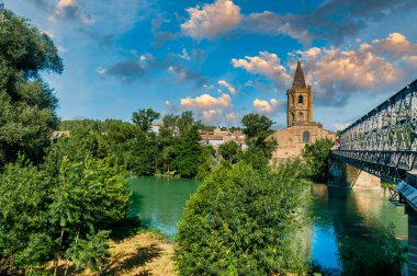 Sangesa, Orta Doğu Navarra 'da bulunan Navarra Foral Community of Navarra belediyesinin bir belediyesidir.