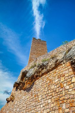 Alquezar, İspanya 'nın Aragon özerk bölgesinde, Huesca ili Somontano de Barbastro bölgesinde bir şehirdir. İspanya