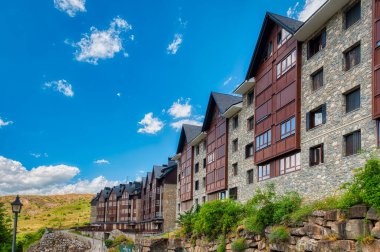 Formigal, Aragon 'un Huesca ilinin Alto Gllego ilçesine bağlı Sallent de Gllego belediyesine bağlı bir dağ geçididir.