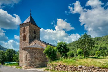 Coll Town in The Boh Valley, Katalanca Alta Ribagorza bölgesinin en büyük belediyesidir..