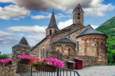 Una ya da Unha, İspanya 'nın Valle de Aran.Lerira eyaletinde yer alan bir şehirdir. İspanya