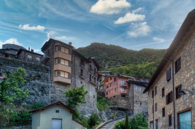 Llavorsi, İspanya 'nın otonom bölgelerinden biri olan Katalonya' nın Lerida eyaletine bağlı belediyesi. Pallars Sobira bölgesine ait.