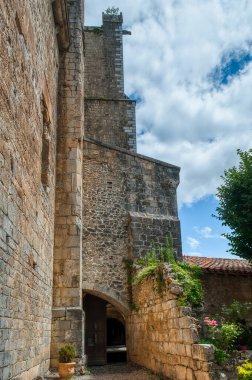 Saint-Bertrand-de-Comminges, Fransa 'nın Midi-Pyrnes bölgesinde yer alan bir komündür. Fransa 'nın en güzel şehirleri kategorisinde sınıflandırılmıştır.