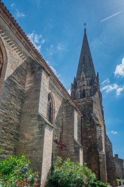 Langon, Fransa 'da Gironde ilinin Yeni Aquitaine bölgesinde yer alan bir kasabadır. Fransa.-