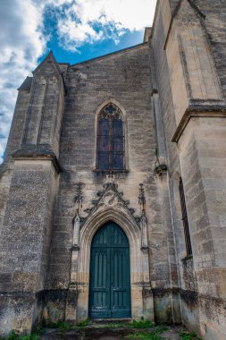 Langon, Fransa 'da Gironde ilinin Yeni Aquitaine bölgesinde yer alan bir kasabadır. Fransa.-