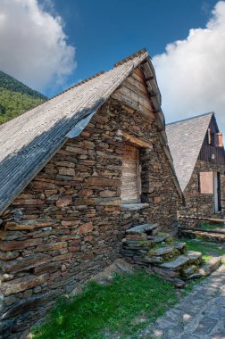 San Juan de Toran İspanya 'nın Aran Vadisi' nde bulunan Canejan belediyesine bağlı bir kasabadır.