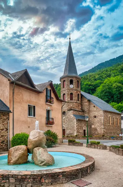 Saint Mamet French Town Commune Occitanie Region Haute Garonne Department Royaltyfria Stockfoton