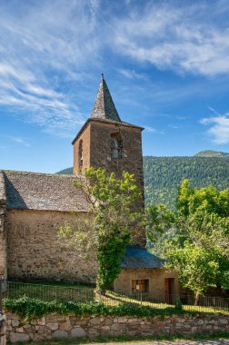 Betlan, Lerida ilinin Valle de Arn bölgesinde, Viella y Medio Aran belediyesine bağlı bir kasabadır..