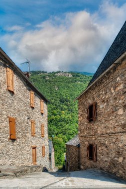 Es Bordes, Katalonya 'nın Lerida ili' nde Aran Vadisi 'nin batısında bulunan bir belediyedir.