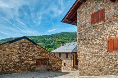 Oğlu İspanya 'nın Katalonya eyaletinde, Lerida ili Alto Aneu ilçesine bağlı bir beldedir.