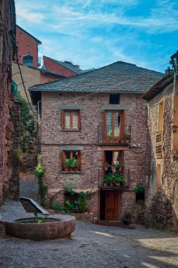 Vilamur İspanya 'nın otonom bölgelerinden biri olan Katalonya' nın Lerida eyaletine bağlı küçük bir kasabadır..