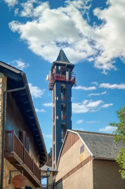 Vielha, İspanya 'nın Lerida eyaletinde yer alan bir şehirdir..