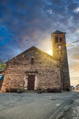Vilamos İspanya 'nın Katalonya özerk bölgesinin Valle de Arn bölgesinde bulunan bir belediyedir..