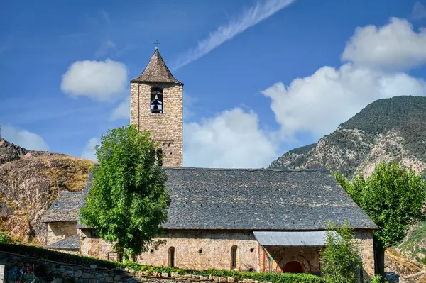 stock image Bohi or boi is a town in the municipality of Valle de Bohi, located in the northwest of the province of Lerida.