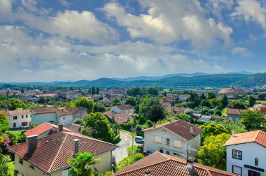 Saint-Gaudens, Fransa 'nın Haute-Garonne eyaletinde yer alan bir şehirdir..
