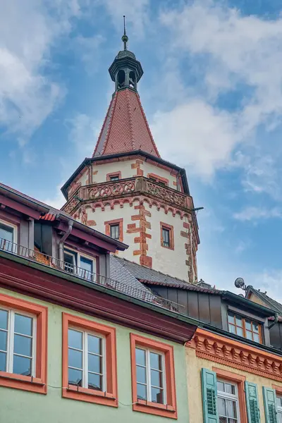 Gengenbach, 11.000 nüfuslu küçük bir kasaba. Güney Almanya 'da, Ortenau ilçesine bağlı Kara Orman' ın kıyısında yer almaktadır..